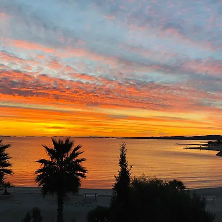 Skyadria Penthouse * Vir