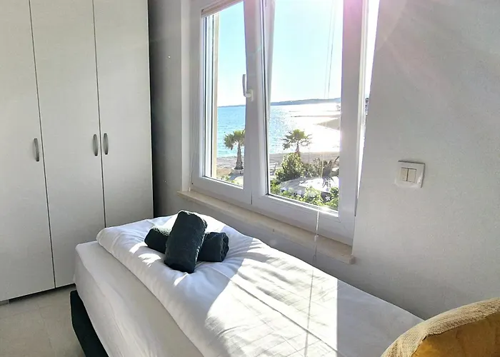 Skyadria Penthouse 维尔