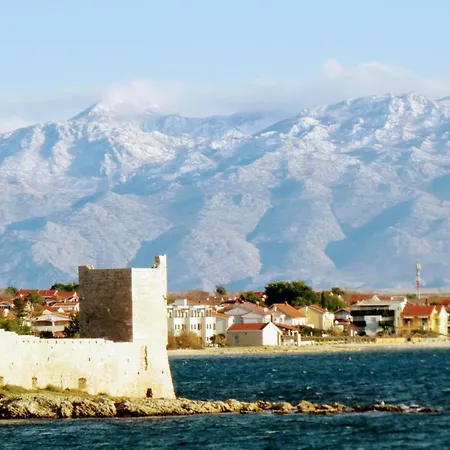 Skyadria Penthouse * Vir